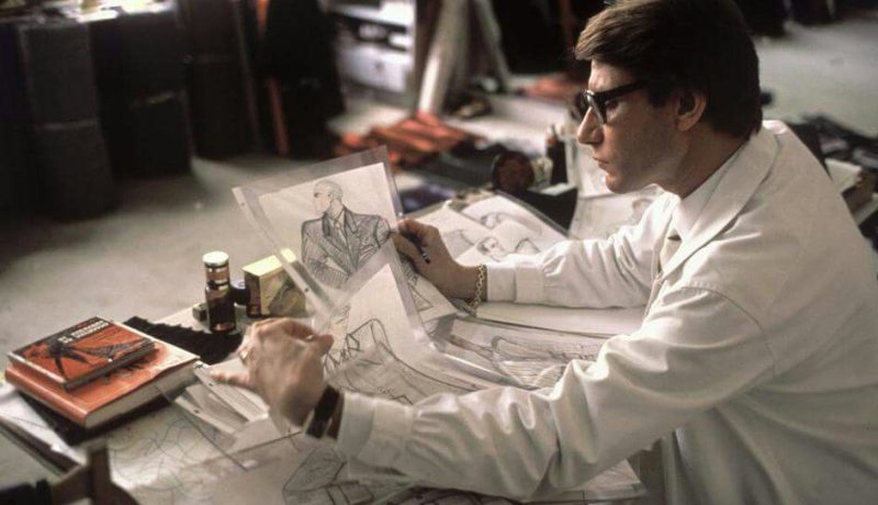 Yves Saint Laurent: Từ thần đồng thiết kế đến biểu tượng cách mạng thời trang Pháp