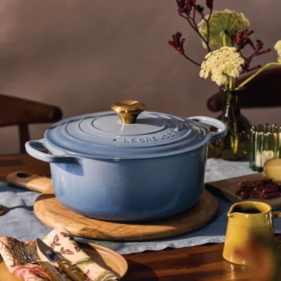 Le Creuset – Nồi gang trứ danh và hành trình trở thành biểu tượng của nghệ thuật nấu ăn kiểu Pháp